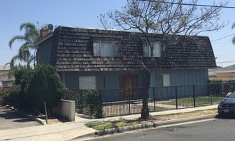 15116 Studebaker Rd, Unit 7 in Norwalk, CA - Building Photo