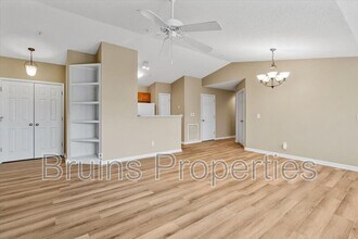 6113 Hedgecock Cir in High Point, NC - Building Photo - Building Photo