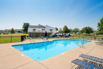 Long Pond Shores Waterfront Apartments in Rochester, NY - Building Photo - Building Photo