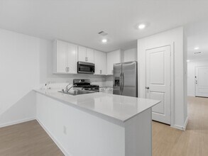 25409 Carnation Ct in Montgomery, TX - Building Photo - Building Photo