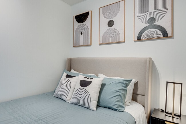 1010-1016 6 St SW, Unit SI ID1346048P in Calgary, AB - Building Photo - Building Photo