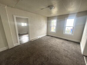 325 E Pine St. in Millville, NJ - Building Photo - Building Photo