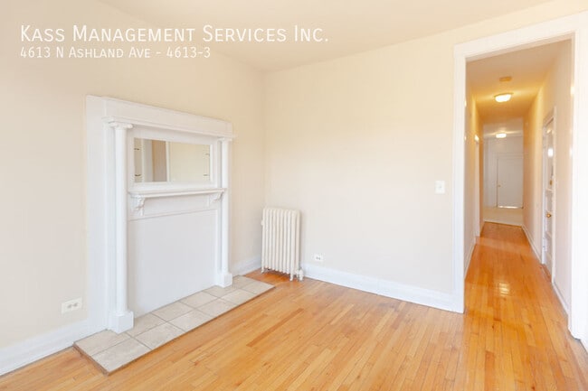 4613 N Ashland Ave in Chicago, IL - Building Photo - Building Photo