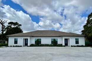 2571 Gulfstream Rd in Palm Springs, FL - Building Photo
