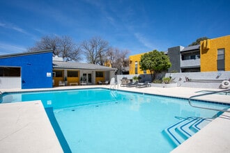Equinox on Columbus in Tucson, AZ - Building Photo - Building Photo
