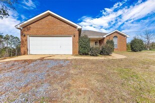 1706 Jones Corner Rd in Titus, AL - Building Photo