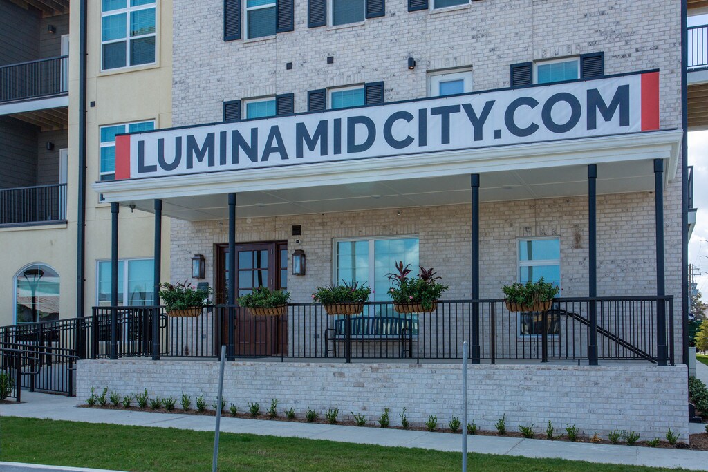 Lumina New Orleans, LA Apartments