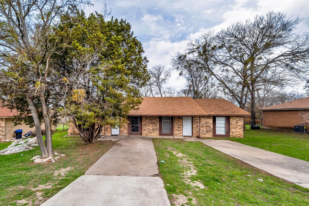 1503 Indian Trail in Harker Heights, TX - Building Photo