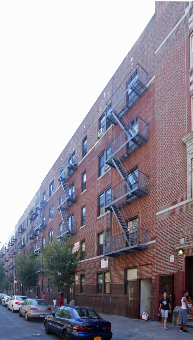 1471 Taylor Ave in Bronx, NY - Building Photo - Building Photo