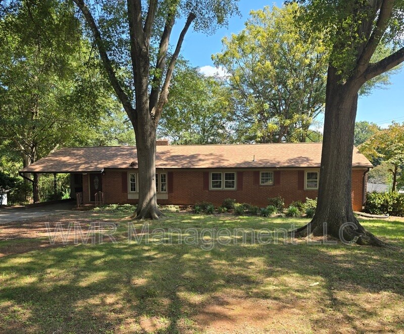 420 Downey Pl in Gastonia, NC - Building Photo