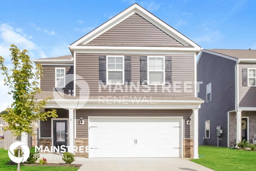 8 Heritage Ct in Clinton, TN - Building Photo