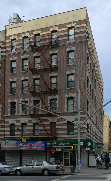 1536 Amsterdam Ave in New York, NY - Building Photo