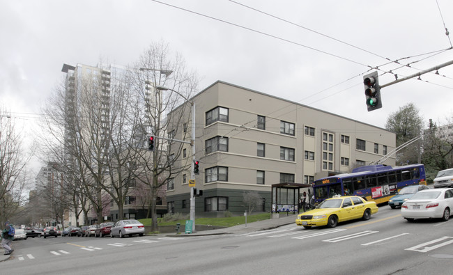 Bay Ridge Court in Seattle, WA - Foto de edificio - Building Photo