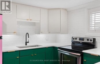 65 Parkview Rd in St Catharines, ON - Building Photo - Building Photo