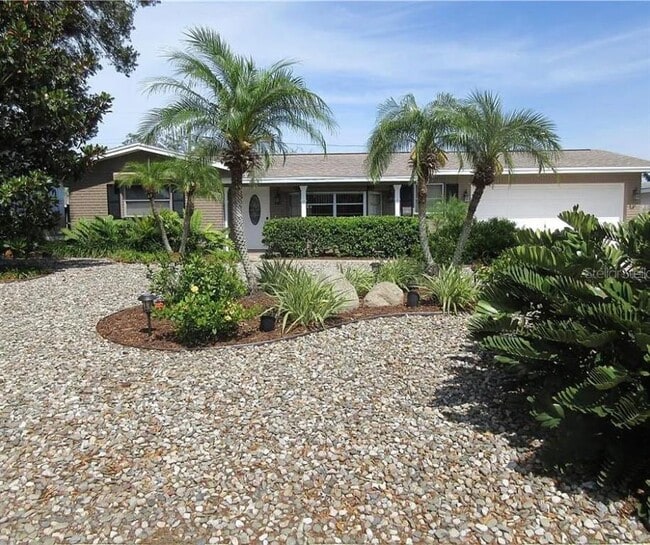 property at 1279 Grenada Ave