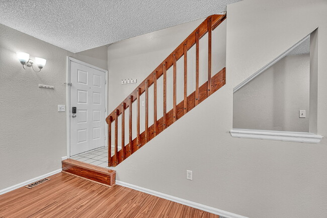 4229 S Mobile Cir in Aurora, CO - Building Photo - Building Photo