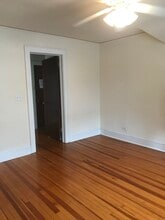 124 Shippan Avenue Ext, Unit 2 in Stamford, CT - Foto de edificio - Building Photo