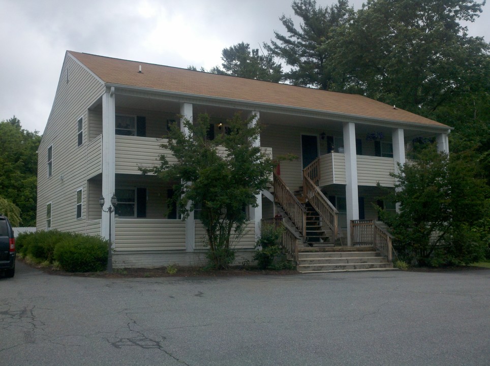 713 E Lexington Rd in Mocksville, NC - Building Photo