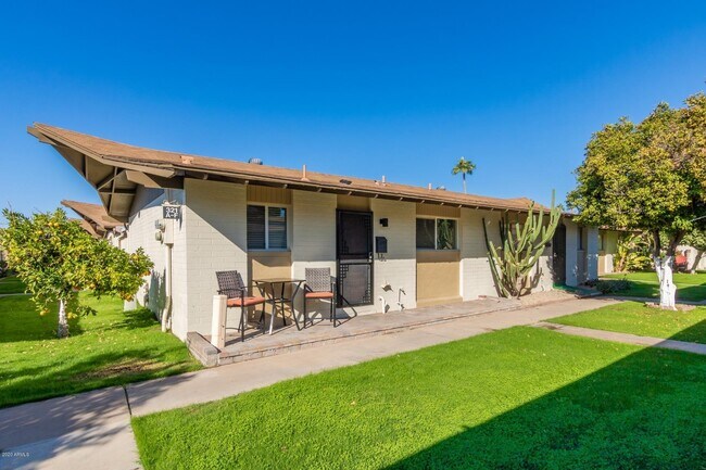 6721 E McDowell Rd-Unit -321-F in Scottsdale, AZ - Building Photo - Building Photo