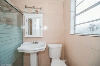 2154 Henry St NE in Palm Bay, FL - Building Photo - Building Photo