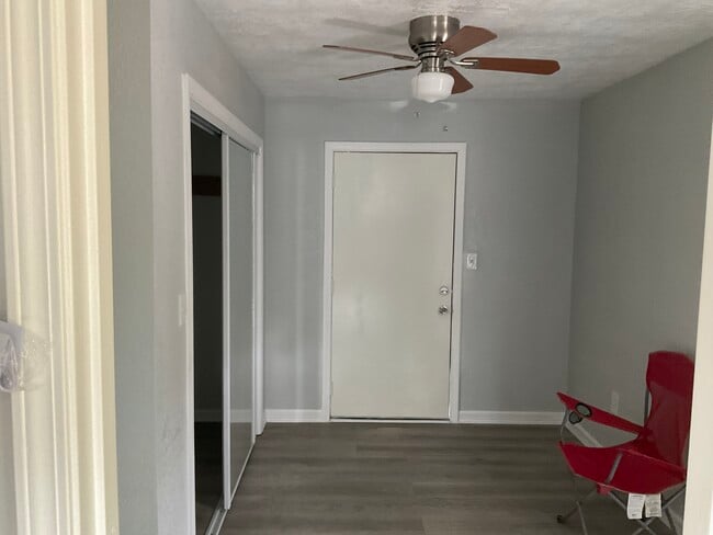 13325 Elaine Rd, Unit A in Houston, TX - Building Photo - Building Photo