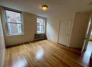 264 Maverick St, Unit 6 in Boston, MA - Building Photo - Building Photo