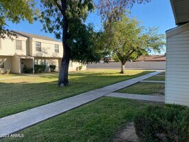 6617 S Granada Dr in Tempe, AZ - Building Photo