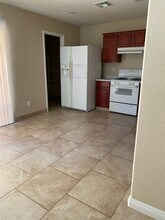 583 Del Giorno St in Las Vegas, NV - Building Photo - Building Photo