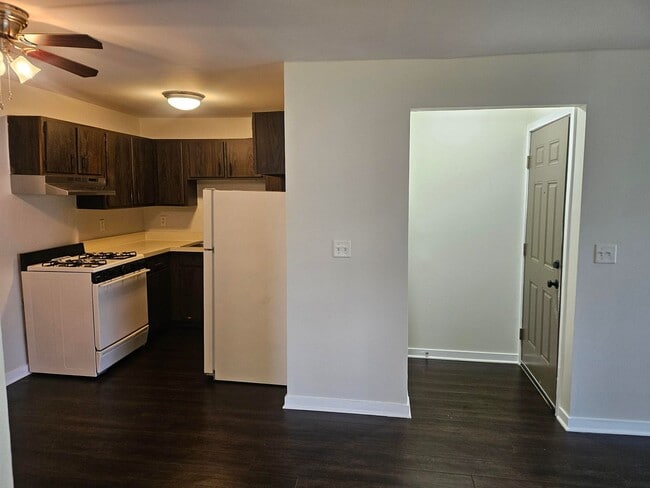 1200 Light Road in Oswego, IL - Building Photo - Building Photo