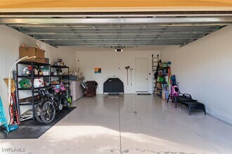 6534 Caldecott Dr in Naples, FL - Building Photo - Building Photo