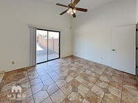 7841 N Viewpointe Cir in Tucson, AZ - Foto de edificio - Building Photo