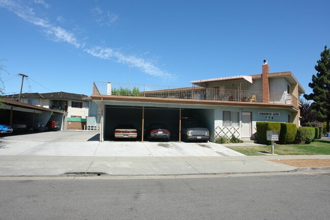 779 Deland Ave in San Jose, CA - Foto de edificio - Building Photo