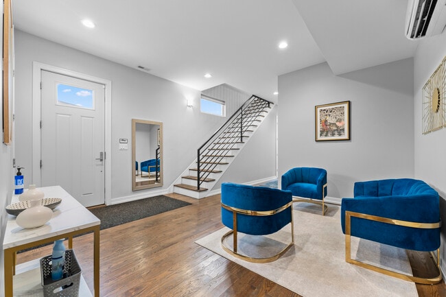 2437 W Jackson Blvd in Chicago, IL - Building Photo - Building Photo