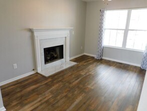 4038 Loyala Chase Ln in Dayton, OH - Building Photo - Building Photo