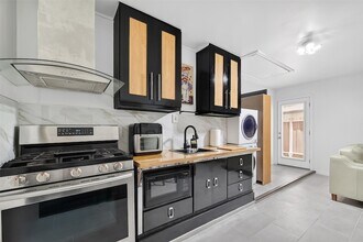 4423 Sloangate Dr, Unit A in Spring, TX - Building Photo - Building Photo