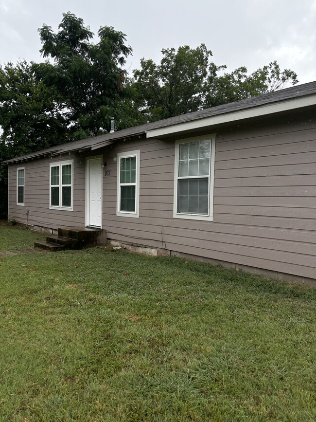 property at 102 Hilltop Dr