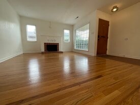 1030 Lincoln St in Redding, CA - Building Photo