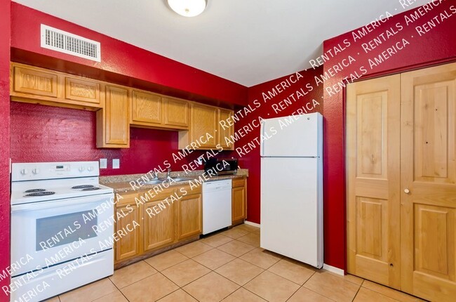 1739 E Miles St in Tucson, AZ - Building Photo - Building Photo