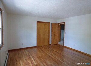 12 Hilltop Ave in Waterbury, CT - Building Photo - Building Photo