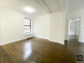 WEST 58 STREET, Unit PHA in New York, NY - Building Photo