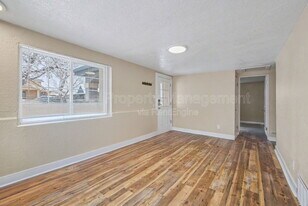 3130 W Longfellow Pl in Denver, CO - Building Photo