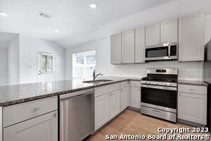 9242 Landa Falls in San Antonio, TX - Building Photo - Building Photo