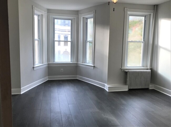 property at 725 7th St NE
