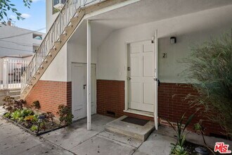 414 E Dryden St in Glendale, CA - Building Photo - Building Photo