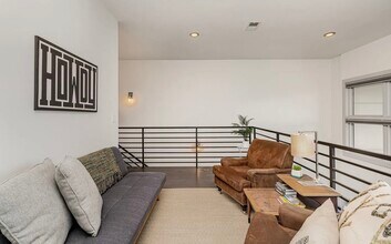 1011A Southside Ave, Unit Edgehill in Nashville, TN - Building Photo - Building Photo