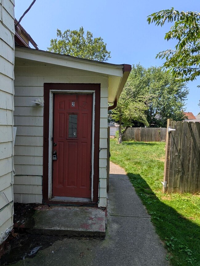 3854 W 40th St in Cleveland, OH - Building Photo - Building Photo
