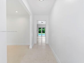 17721 SW 84th Ct in Palmetto Bay, FL - Building Photo - Building Photo