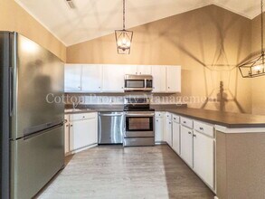 207 Hibiscus Way in Wilmington, NC - Building Photo - Building Photo