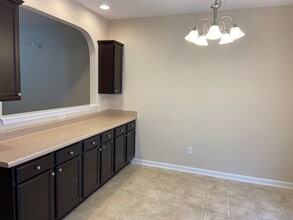 1050 Kelso Ln in Burlington, NC - Building Photo - Building Photo