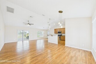 1936 Gloria Cir in Palm Bay, FL - Building Photo - Building Photo